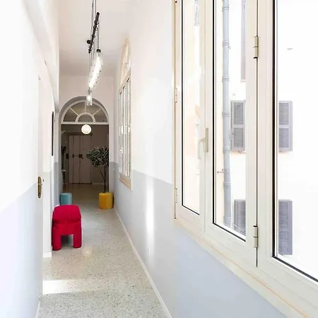 Iron Flat Spagna Steps Daire